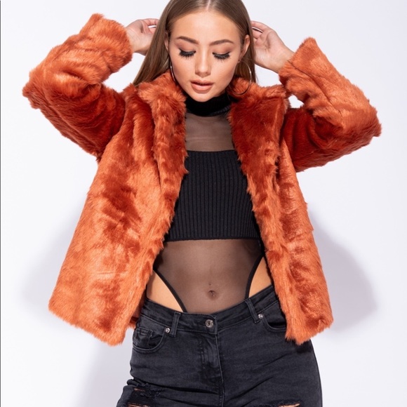 5 🌟 GIADA  Faux Fur Teddy Jacket - Picture 4 of 8